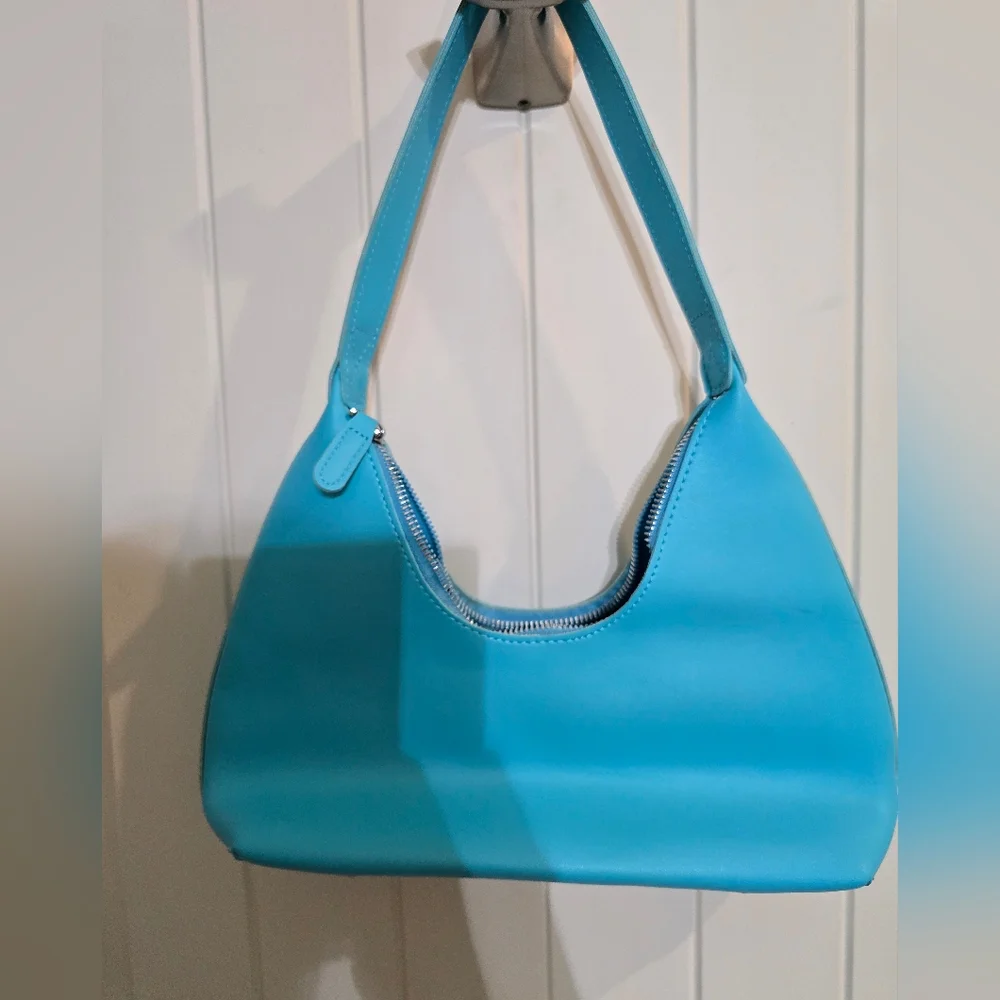 NWOT Aqua Hobo Bag Medium Blue Vibrant Blue Shoulder Bag Cult Gaload Gaia